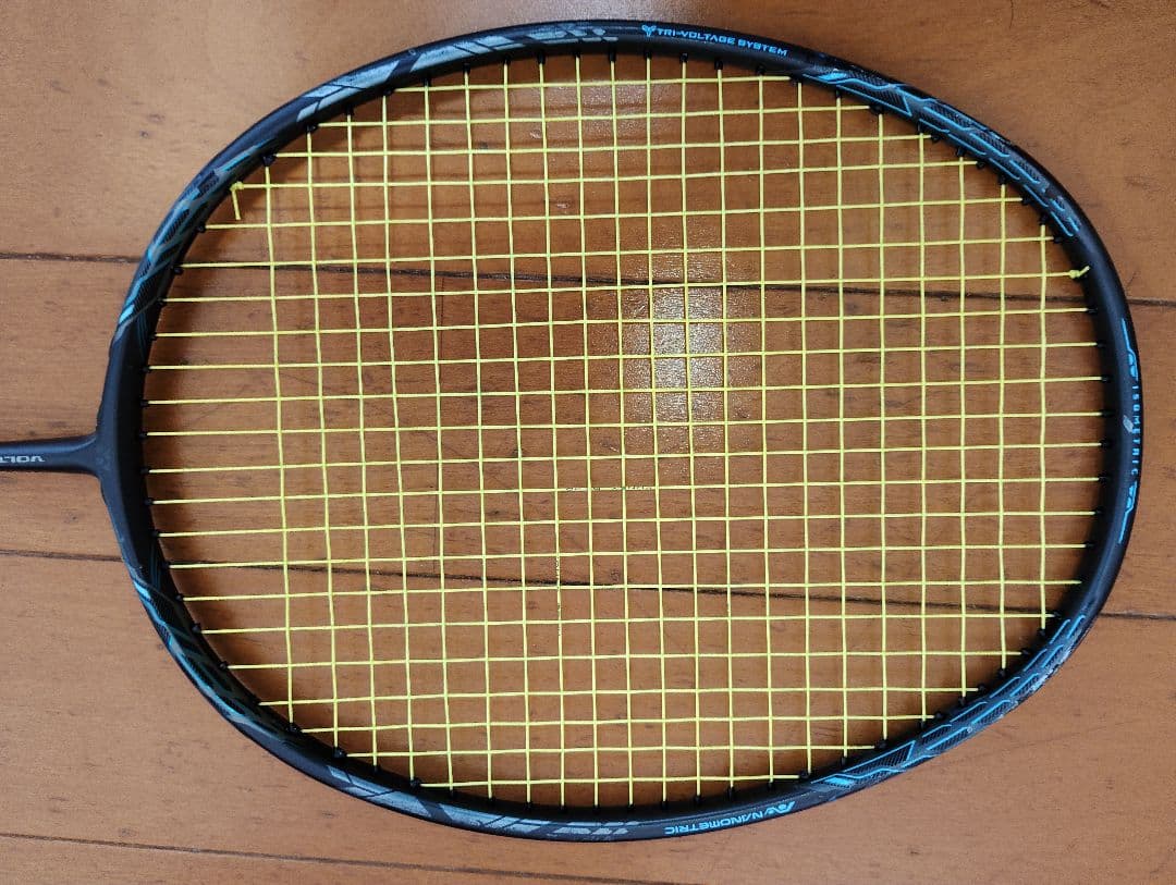 YONEX ボルトリックZフォース2 3UG6