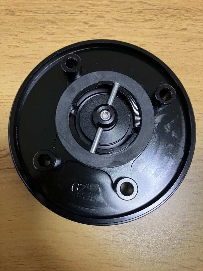 新品未使用　アコサット　タンクキャップ（ブラック）Kawasaki車　汎用