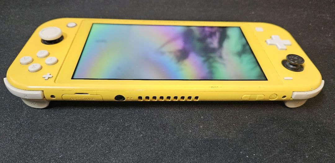 Nintendo Switch Lite イエロー 傷有り