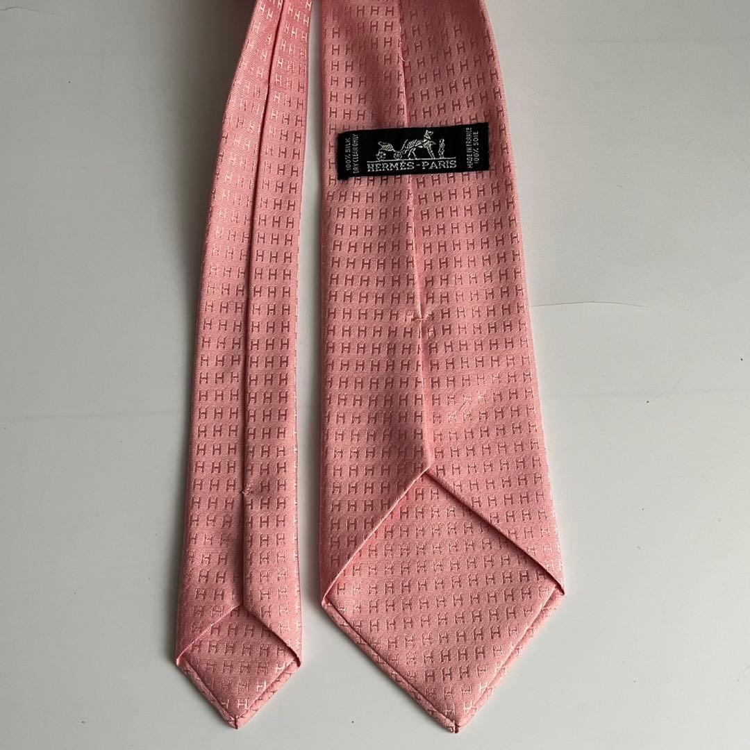 ✨未使用級✨　HERMES エルメス　ネクタイ　　H柄　薄ピンク