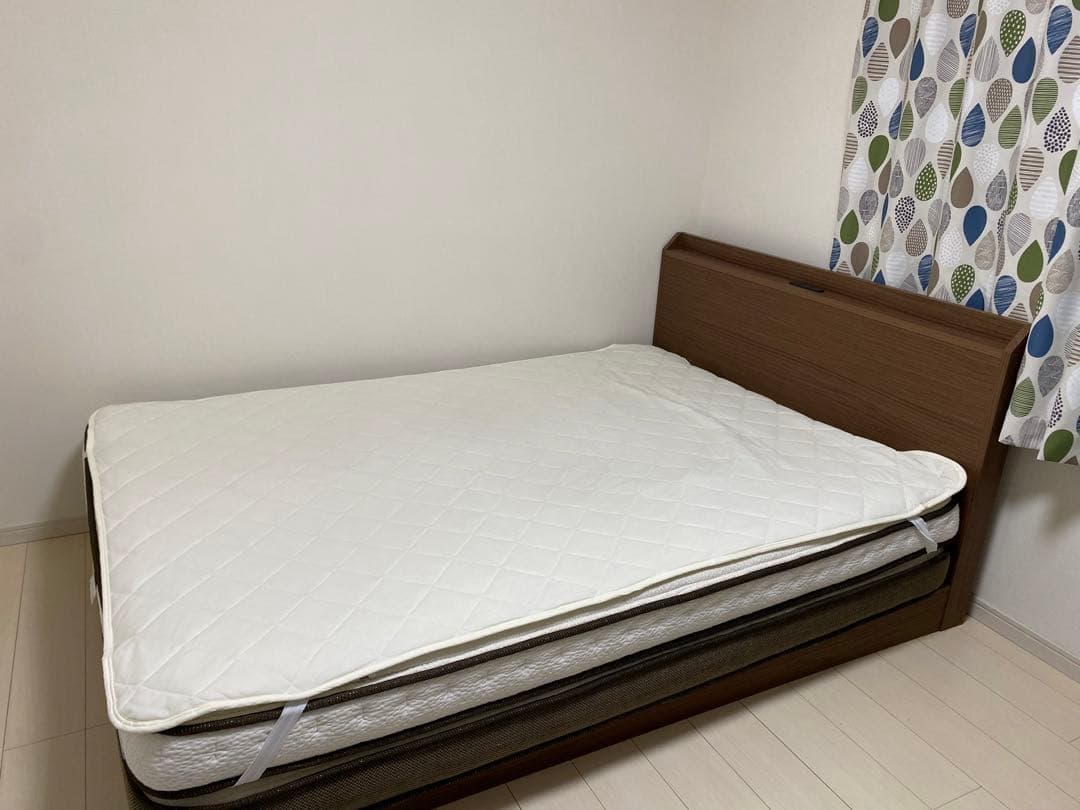 【埼玉/引取可】状態良好 ニトリ ダブルベッドフレーム+Nスリープマットレス