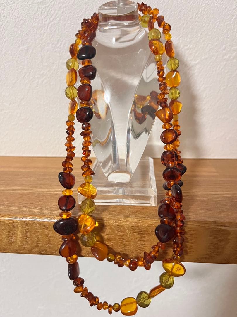 アンバー（琥珀）のネックレス　天然石　パワーストーン