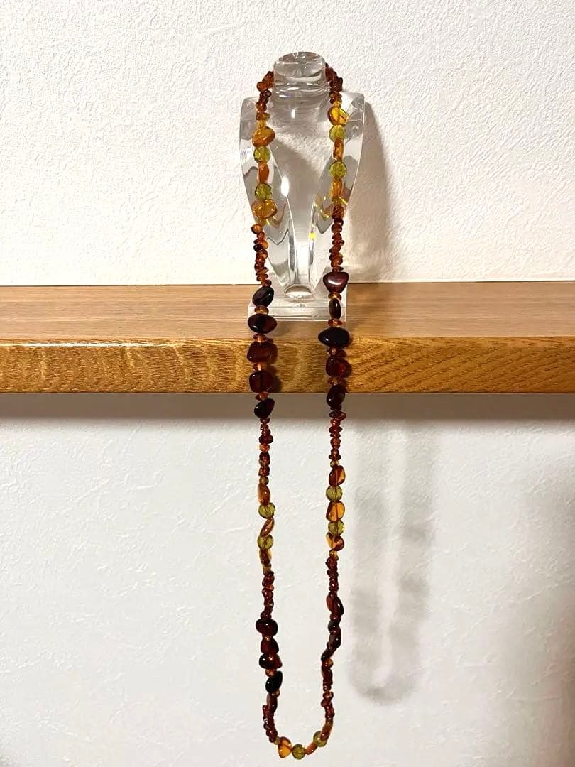 アンバー（琥珀）のネックレス　天然石　パワーストーン