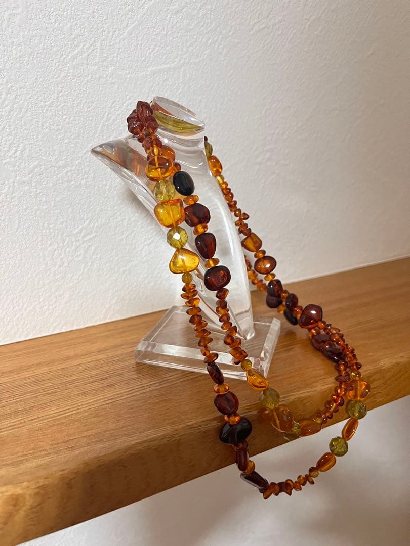アンバー（琥珀）のネックレス　天然石　パワーストーン