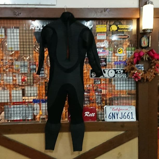 セミドライ ウェットスーツ 5/3mm Mサイズ