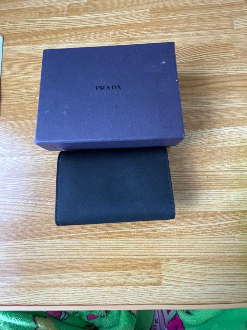 大人気!!PRADA【極美品】PRADA6連ナイロンキーケース