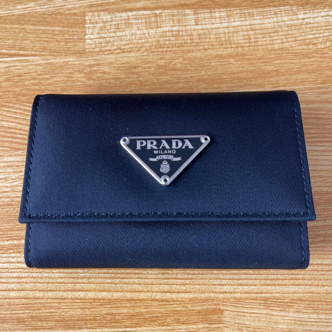大人気!!PRADA【極美品】PRADA6連ナイロンキーケース