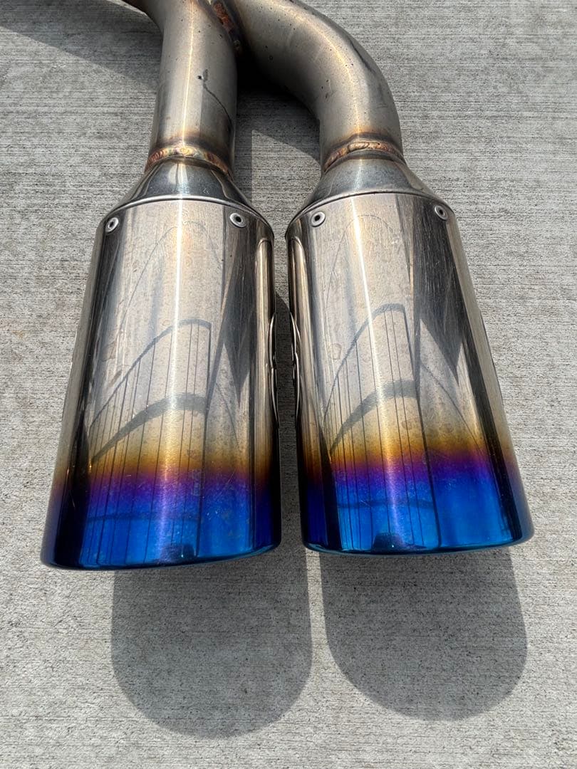 プリウスPHV GR ガナドールマフラー4本出し