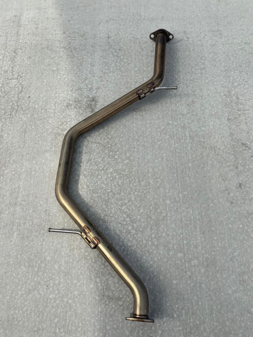 プリウスPHV GR ガナドールマフラー4本出し