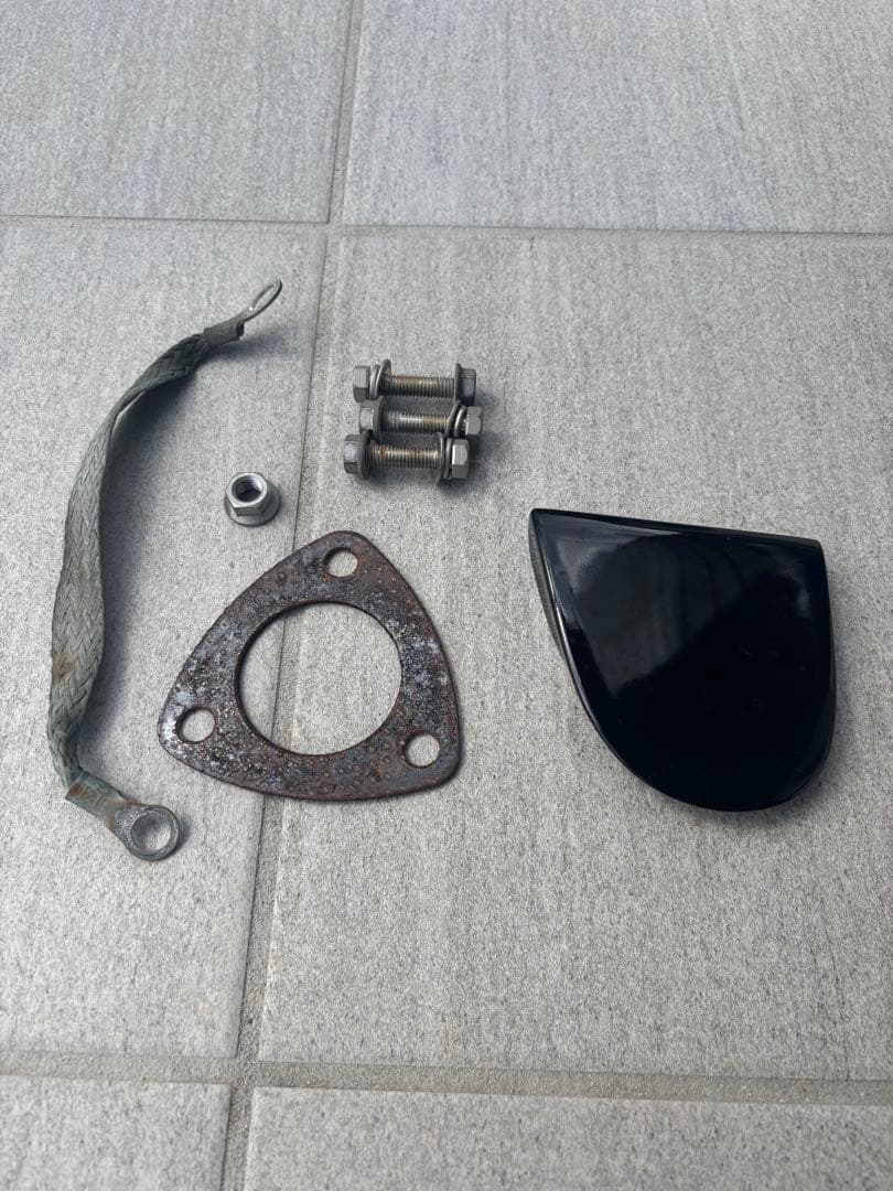 プリウスPHV GR ガナドールマフラー4本出し