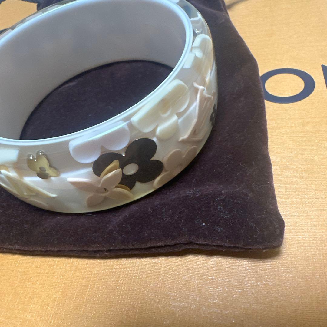 LOUIS VUITTON ♡フラワーバングル