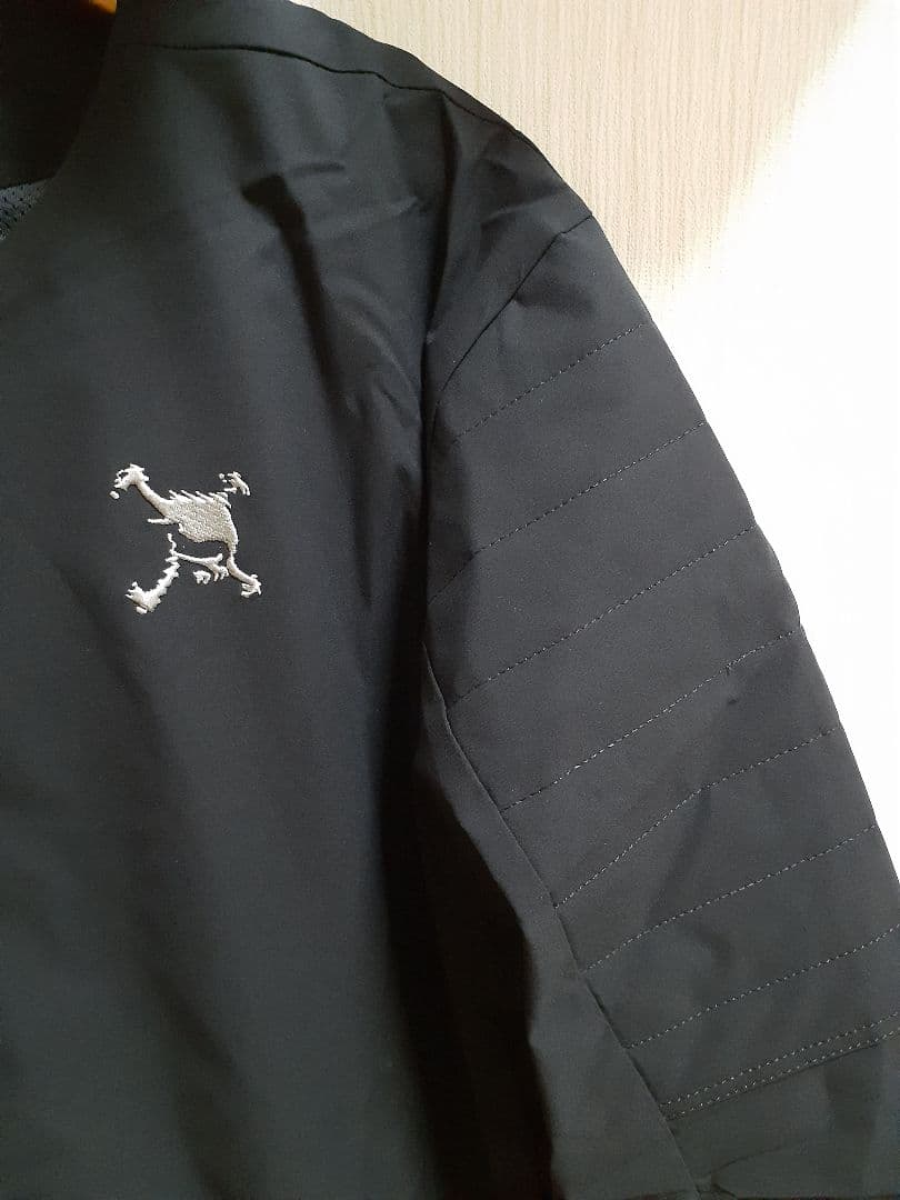 最終値下げ。オークリー　ナイロンジャケット　XL　ブラック　新品