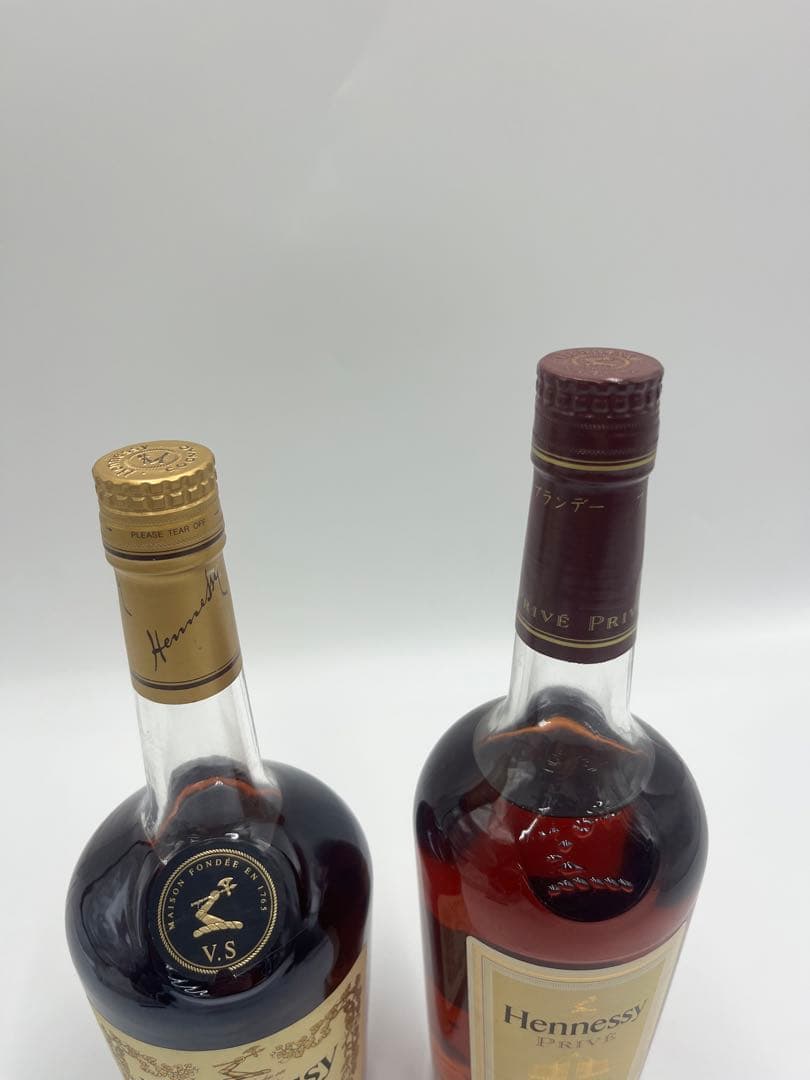 Hennessy ヘネシー　PRIVE 700ml ベリースペシャル　700ml