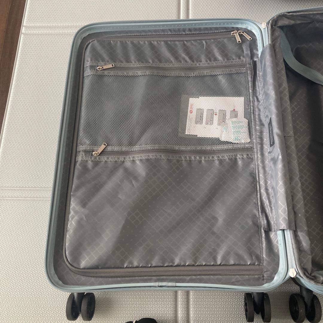 アメリカンツーリスター　スーツケース　Hundo　スピナー68 拡張付　Mサイズ