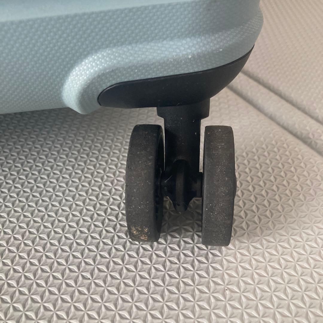 アメリカンツーリスター　スーツケース　Hundo　スピナー68 拡張付　Mサイズ