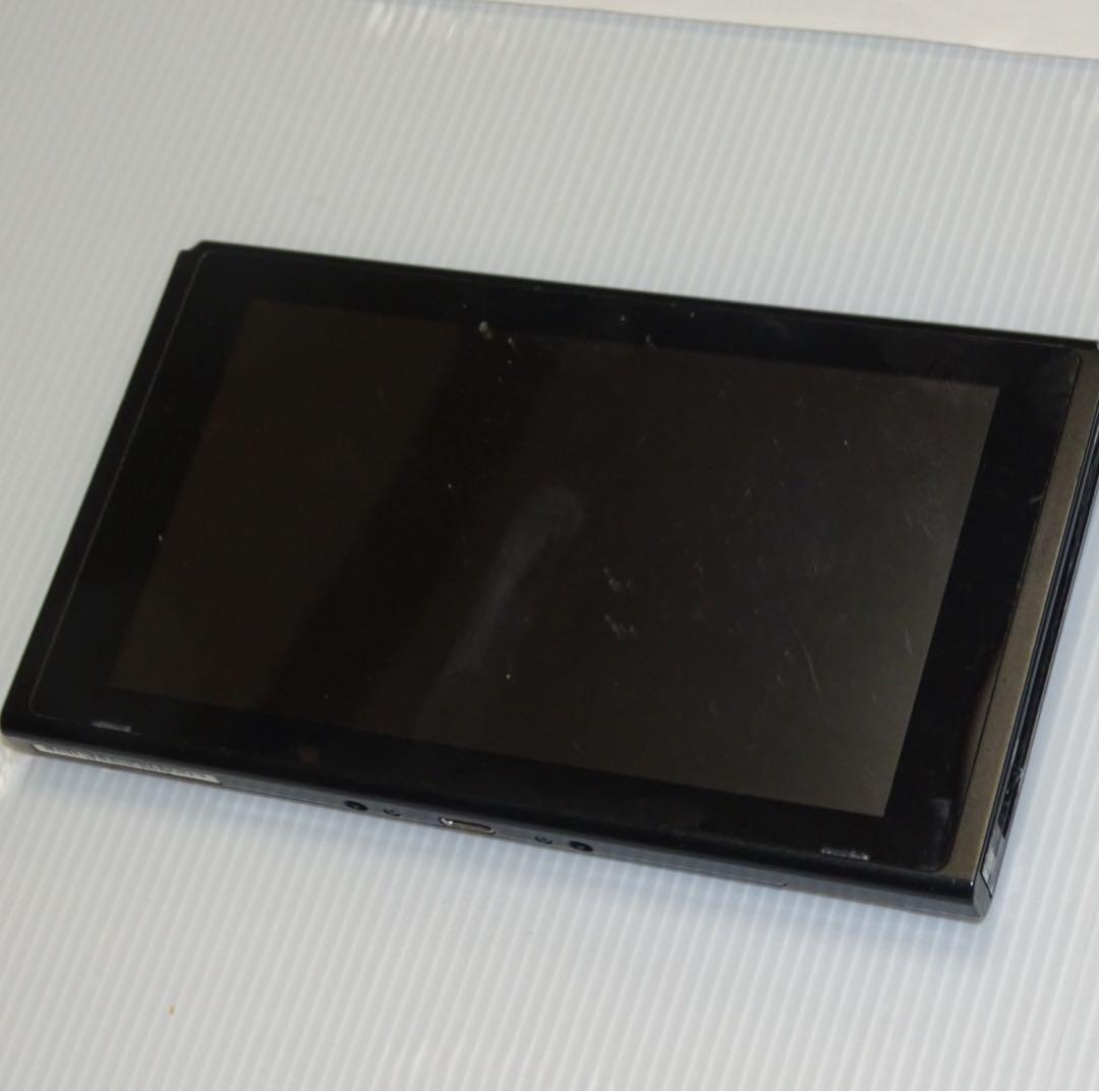 Switch新型　画面本体のみ　2019年製　任天堂　一部不具合　QA2707