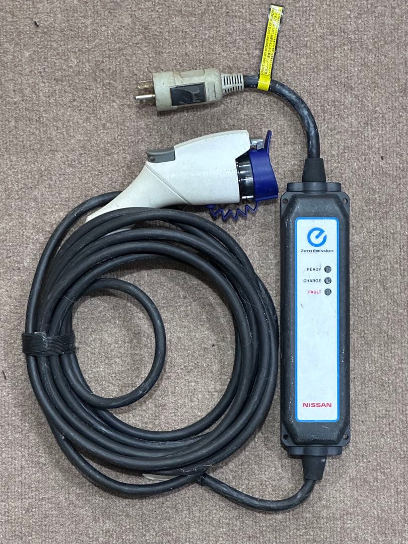 日産　EV充電器 3NK5E ケーブル2017年