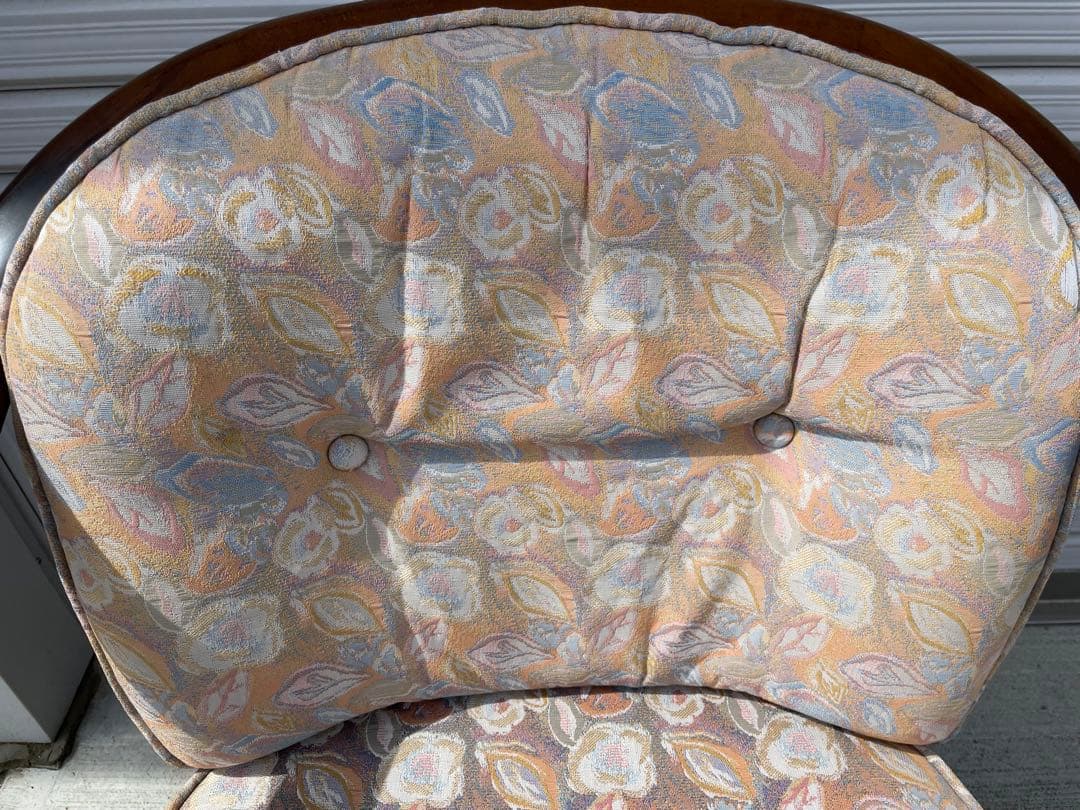 カリモク　ダイニング　アームチェア　キャスターつき　①