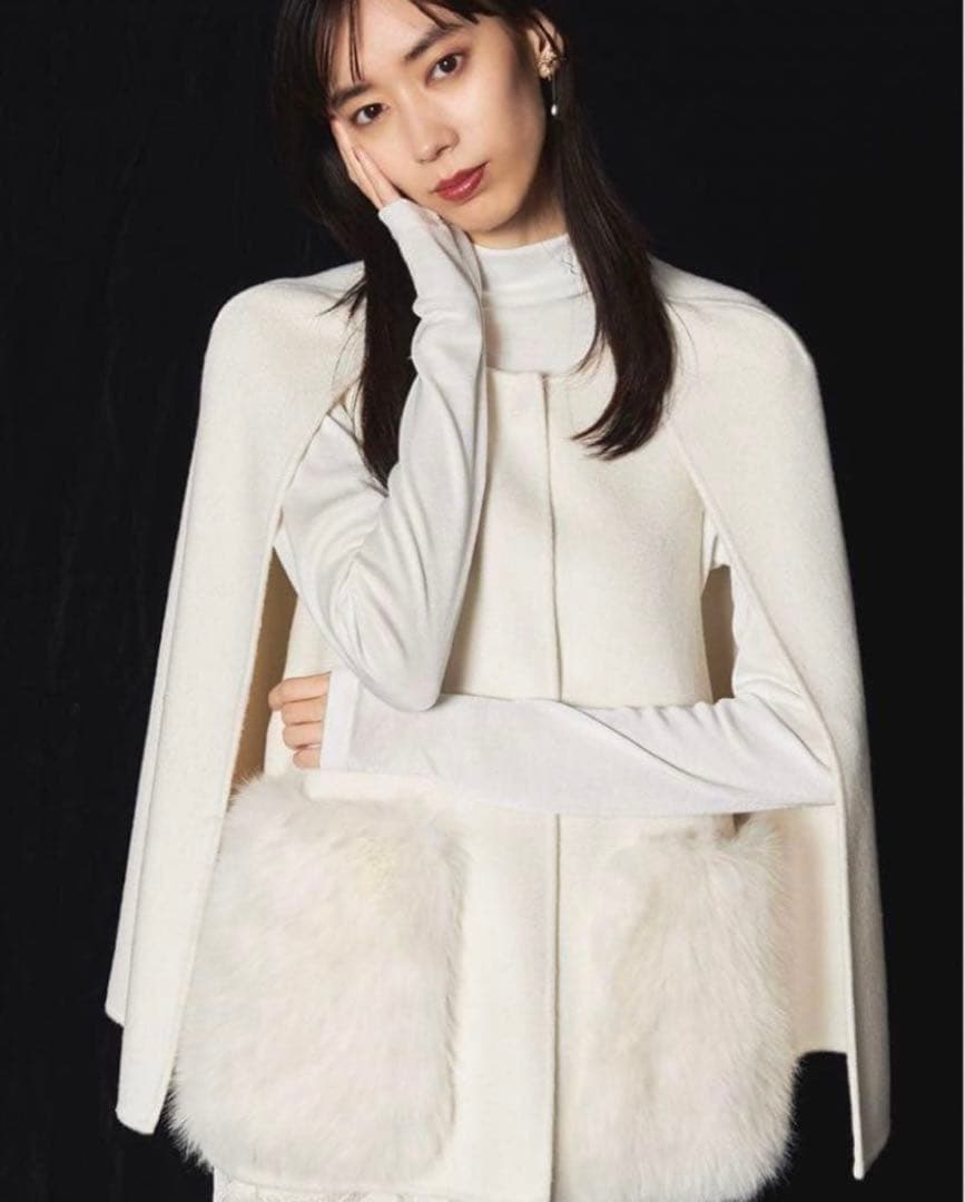 セルフォード ファーポケットケープジャケット ホワイト