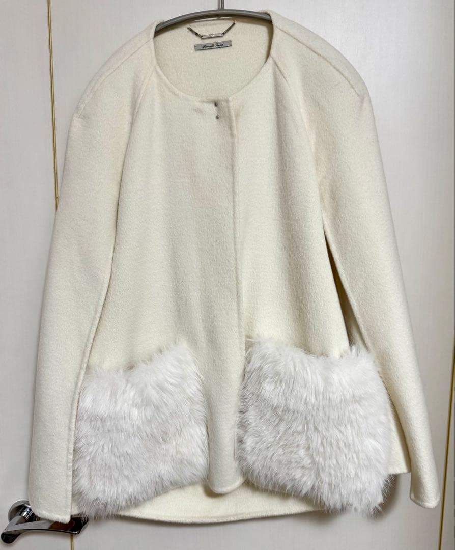 セルフォード ファーポケットケープジャケット ホワイト