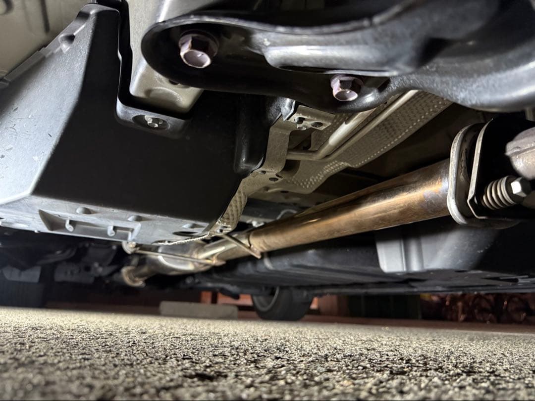 スリーキャッツ　30アルファード 後期　3.5 中間マフラー　プレミアム