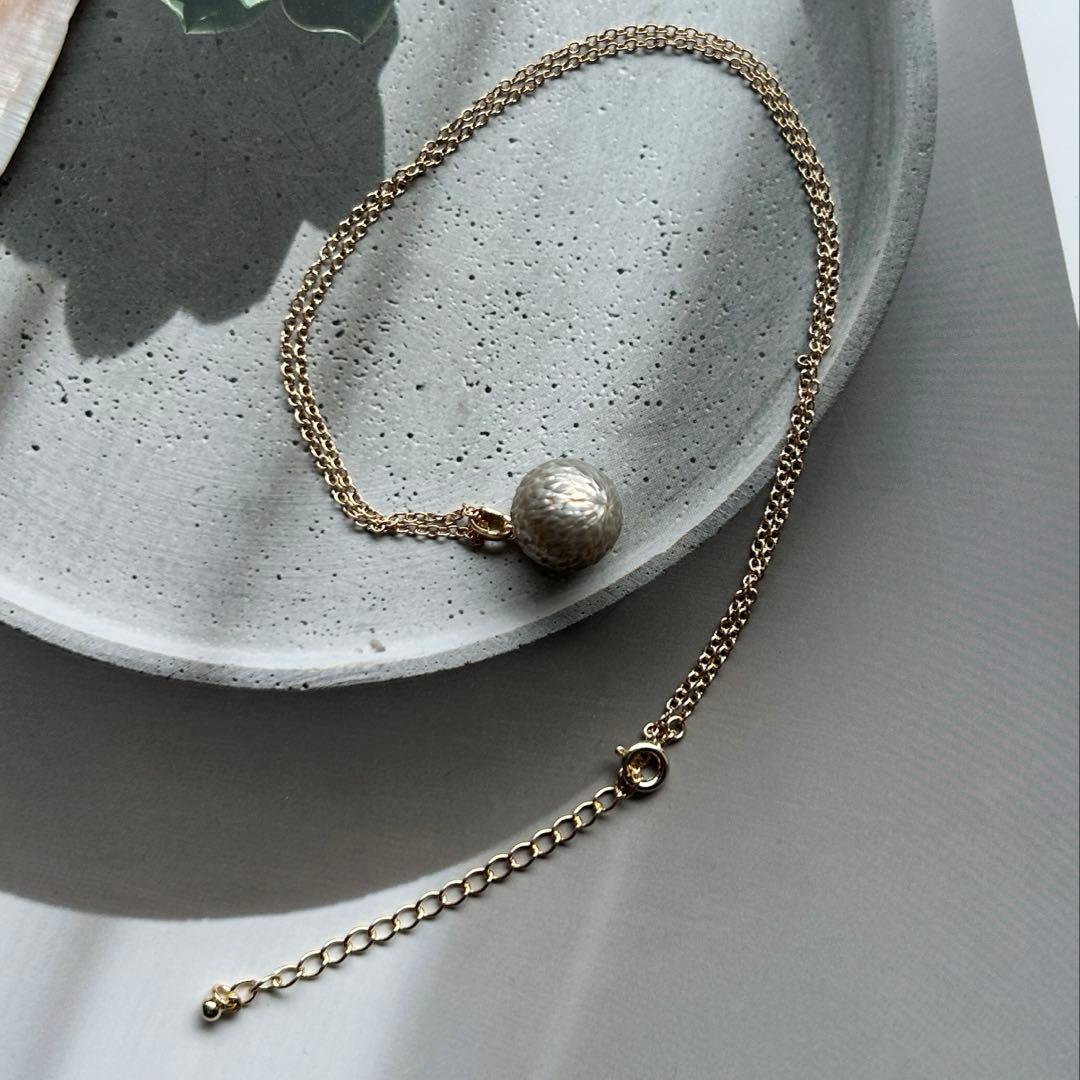 くにちゃん様おまとめ　カービングパールのネックレス　オイスターパールネックレス