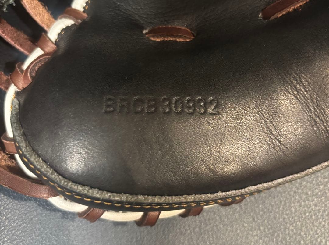 【匿名配送】ゼットプロステイタス キャッチャーミット中村型　オリジナルカスタム品