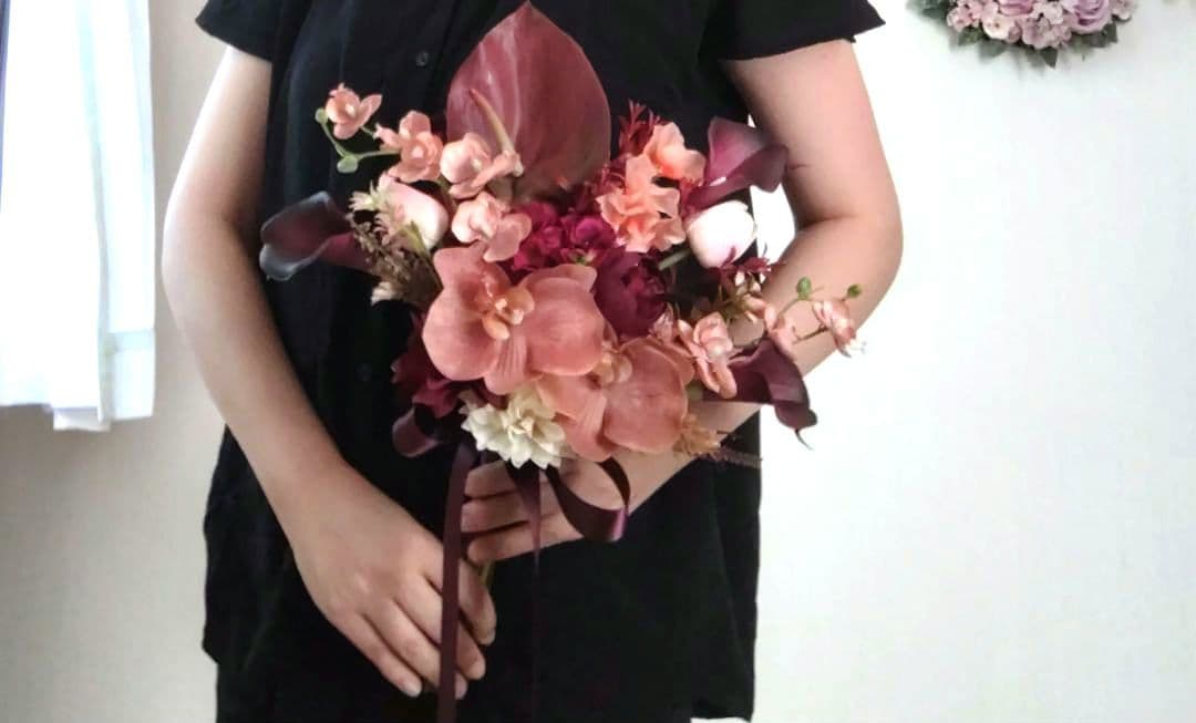 No.2626　クラッチブーケワインレッドブートニアアーティフィシャルフラワー