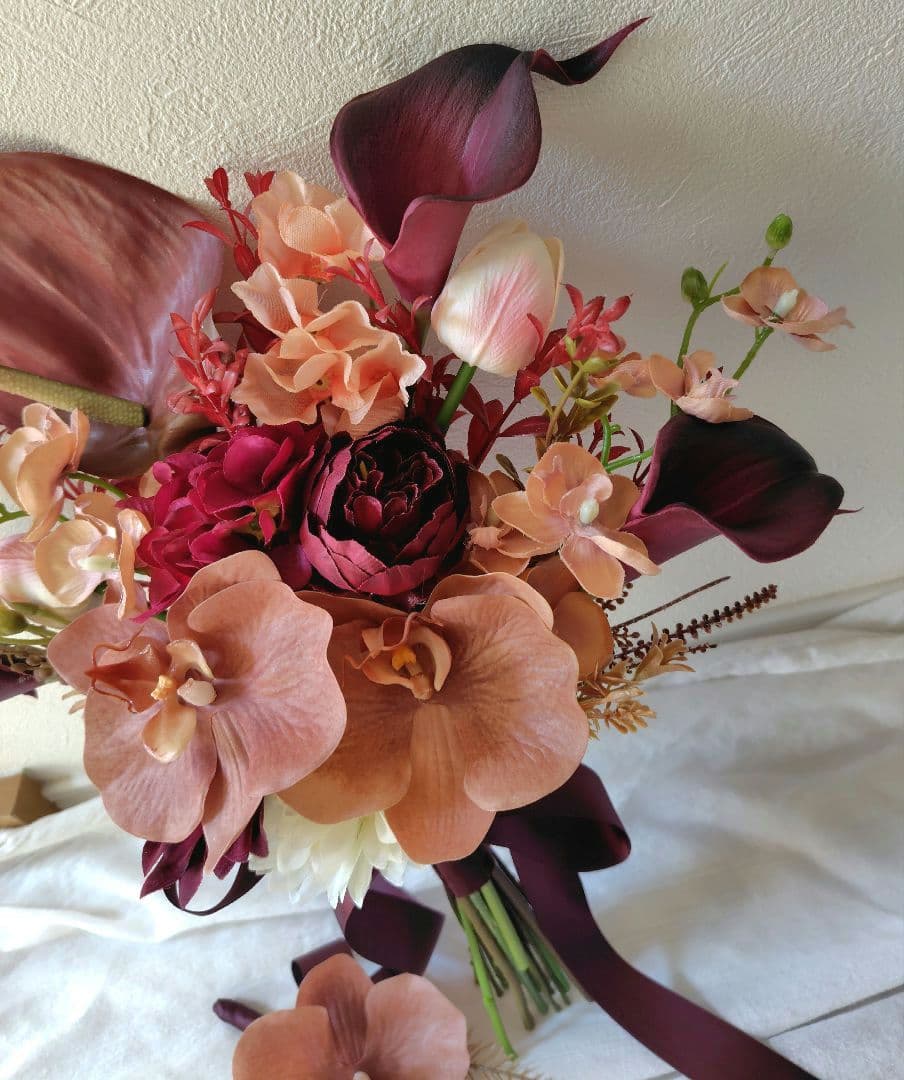 No.2626　クラッチブーケワインレッドブートニアアーティフィシャルフラワー