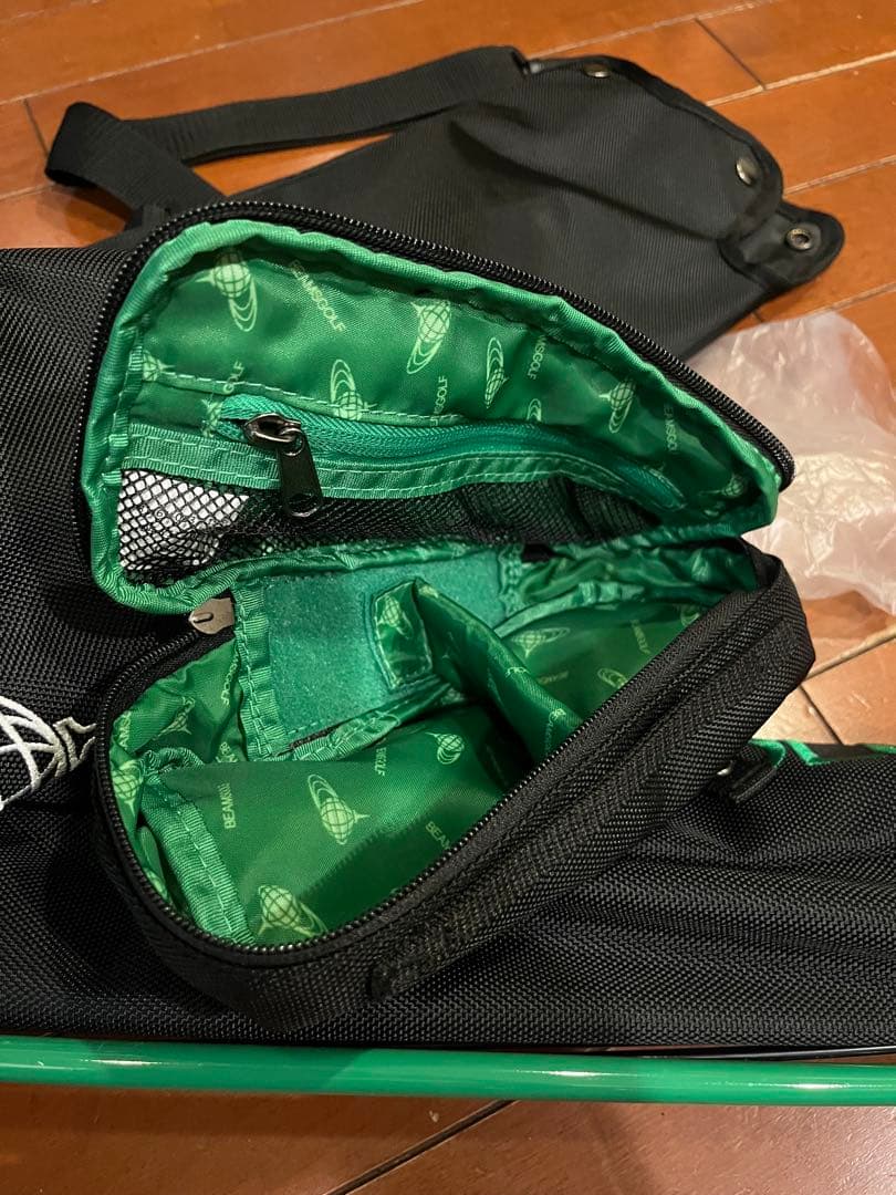 BEAMSGOLF セルフスタンドゴルフケース　ブラック/グリーン