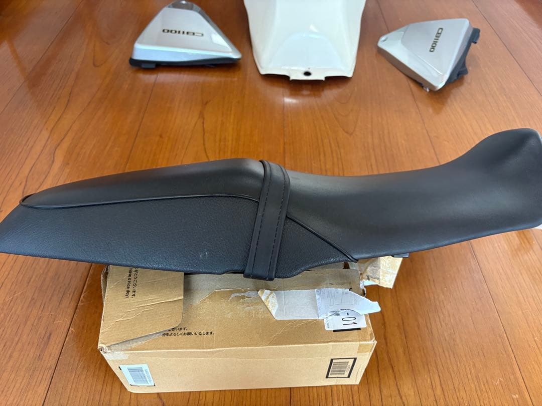 HONDA CB1100 SC65 純正　タンク　外装セット 新車外し美品