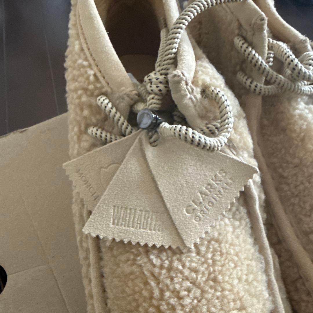 MONCLER Wallabee ベージュムートンブーツ　激安！