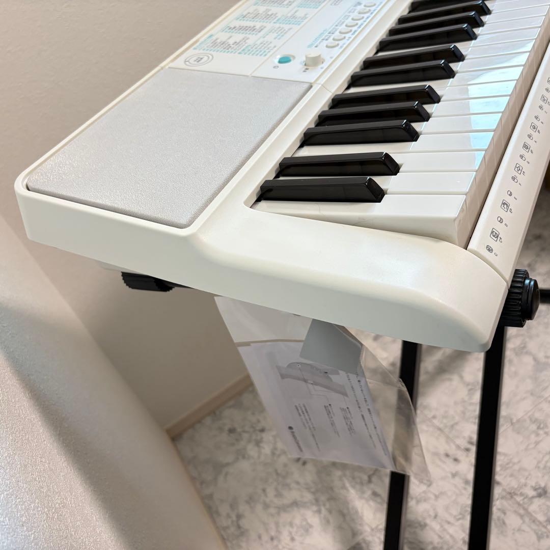 美品✨スタンド付き CASIOカシオ光ナビゲーションキーボードLK-516