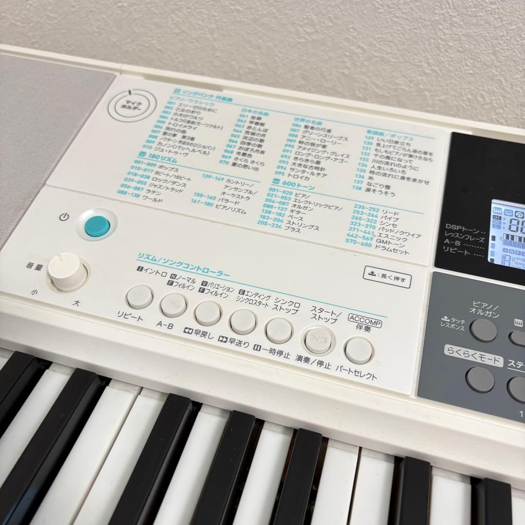 美品✨スタンド付き CASIOカシオ光ナビゲーションキーボードLK-516