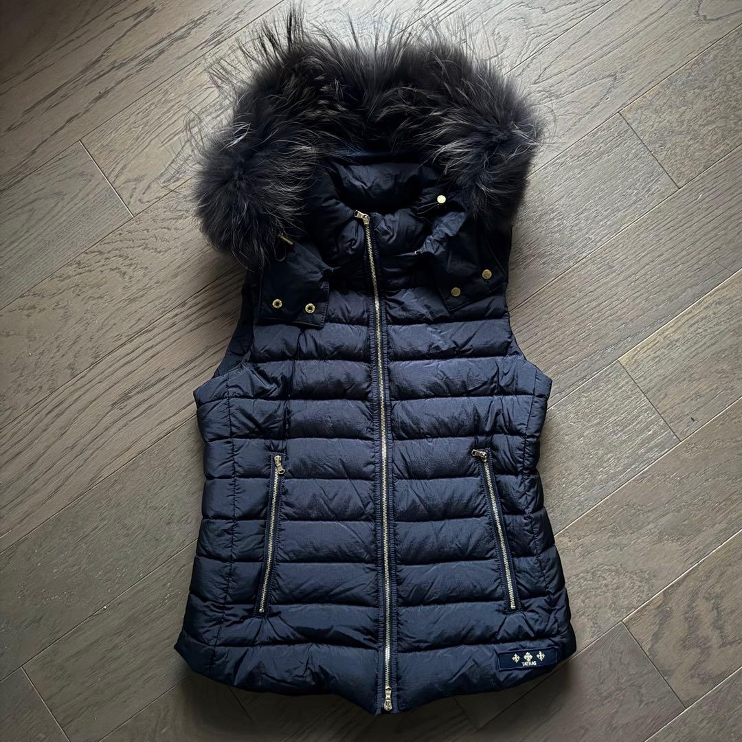 美品⭐︎TATRAS⭐︎ダウンベスト⭐︎ネイビーSize02