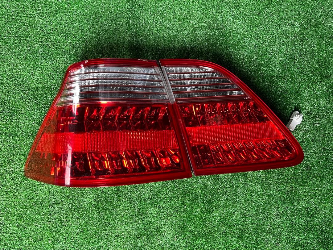 18クラウンロイヤル後期テールランプ