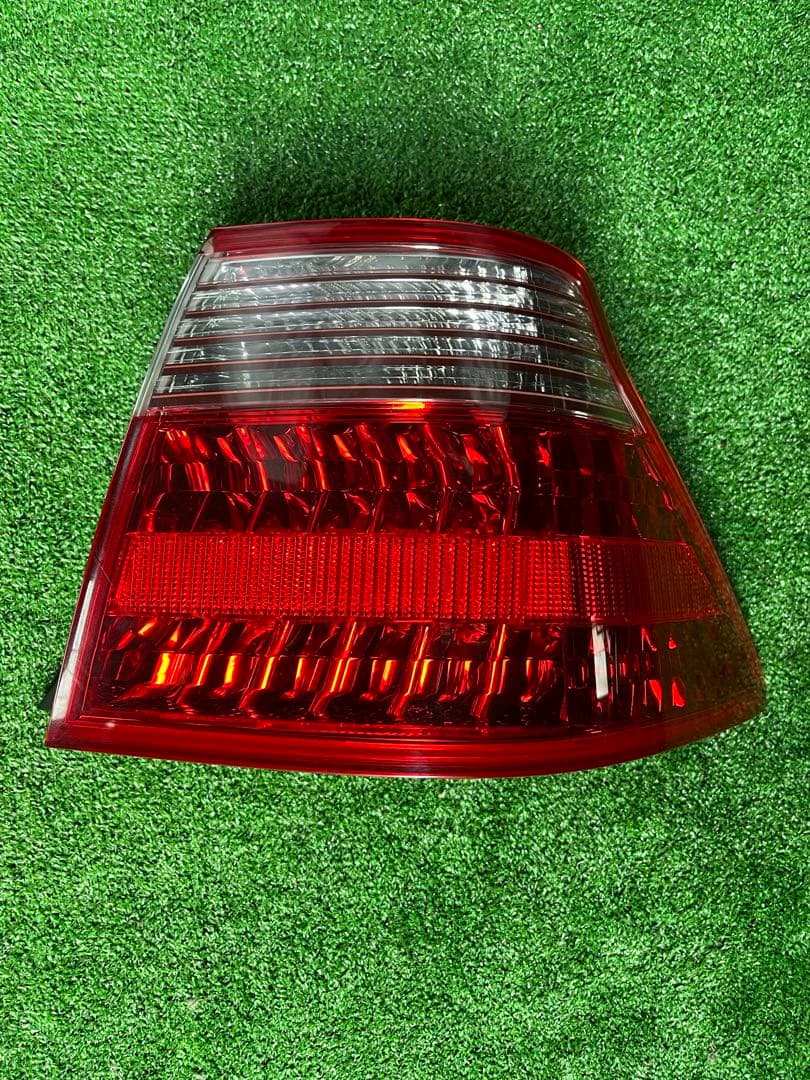 18クラウンロイヤル後期テールランプ