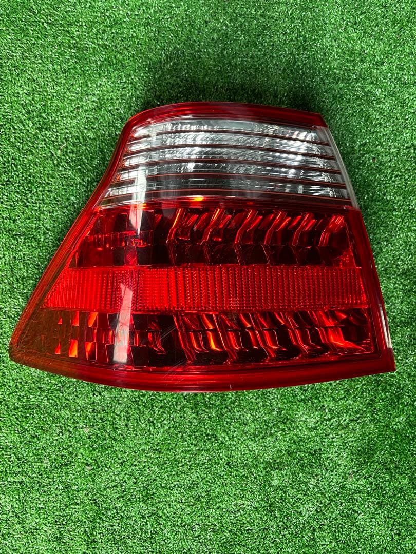 18クラウンロイヤル後期テールランプ