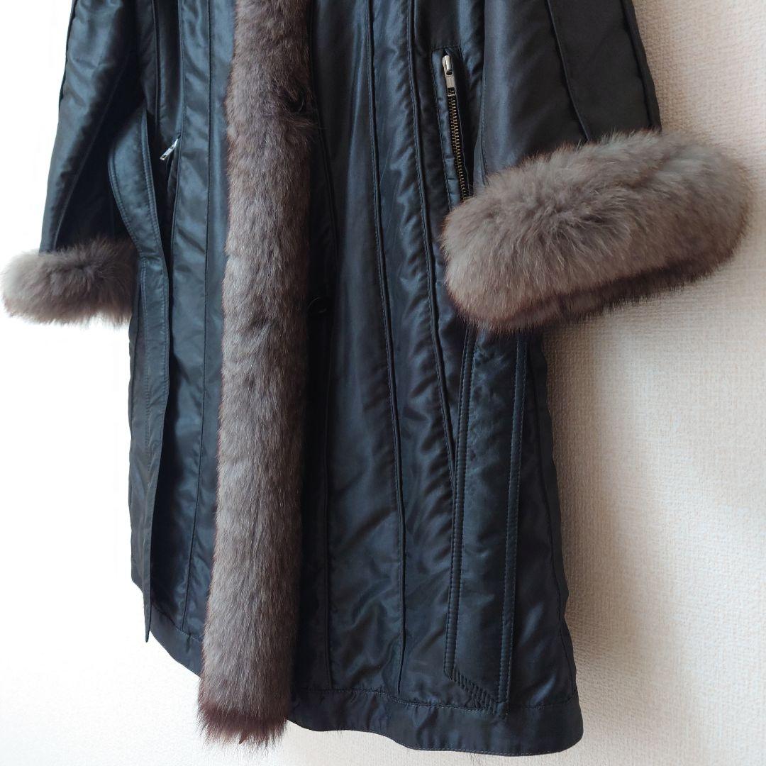 上質装いファーコート　軽量　ブラック　ブルーフォックスファー