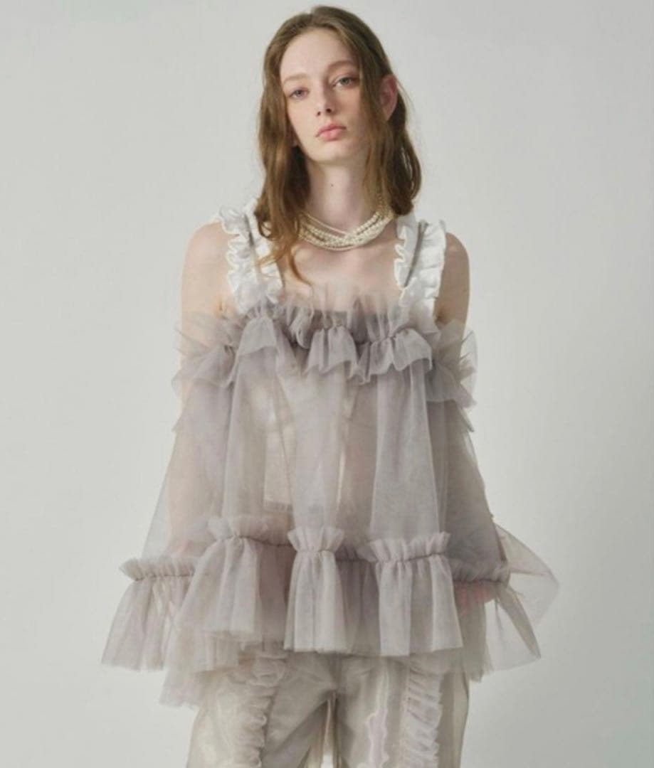 【新品未使用】J1U チュールボリュームフリルアシンメトリーキャミ