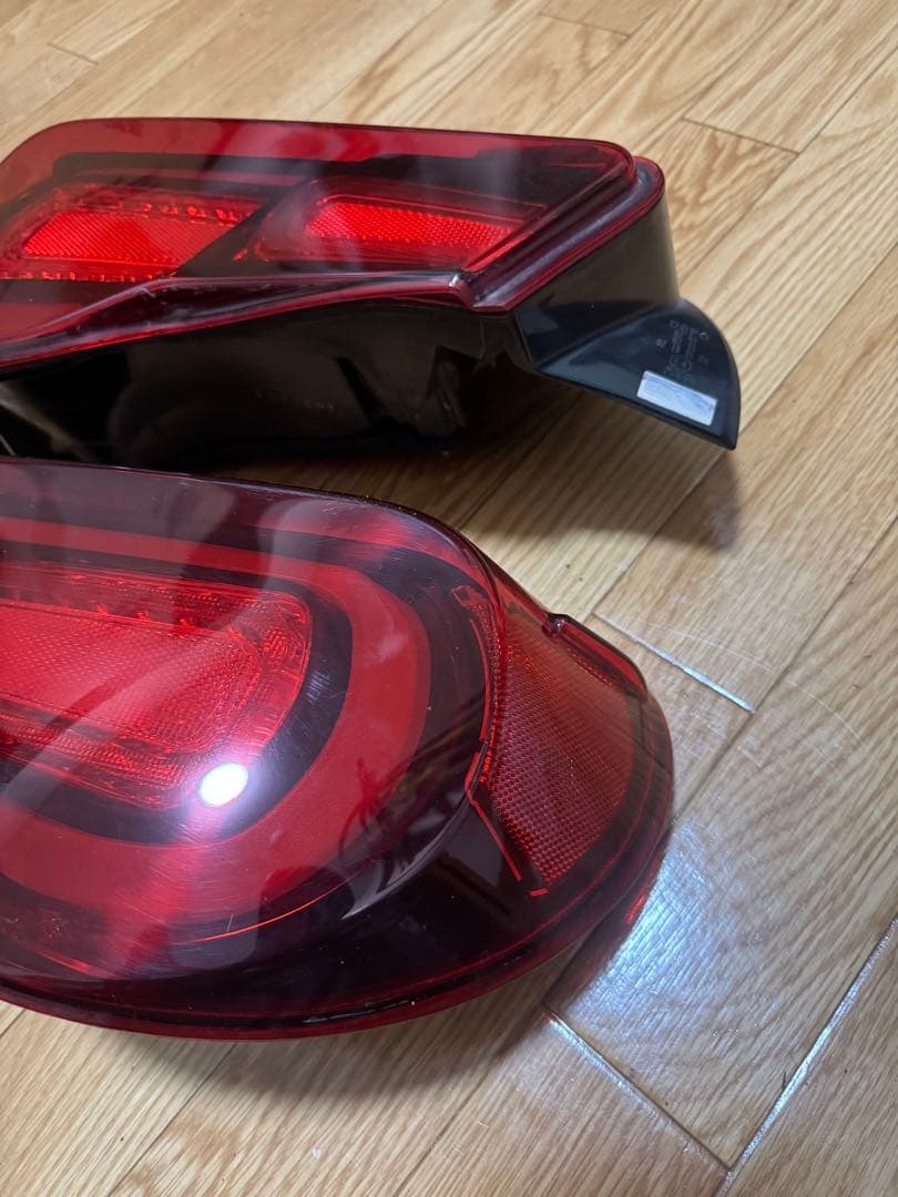 トムス TOM'S zn6 zc6 テールランプ　ジャンク