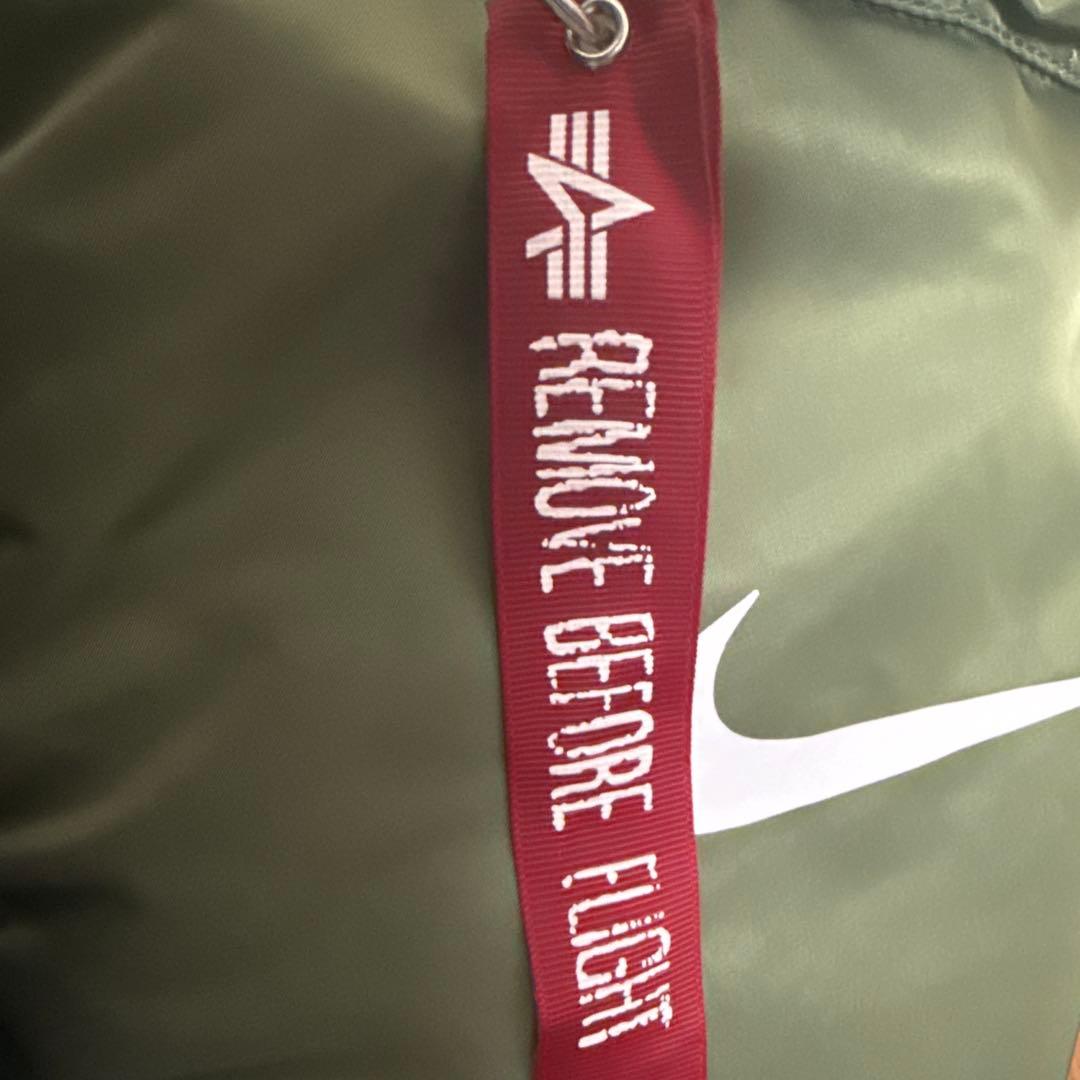 Nike MA-1 フライトジャケット オリーブグリーン