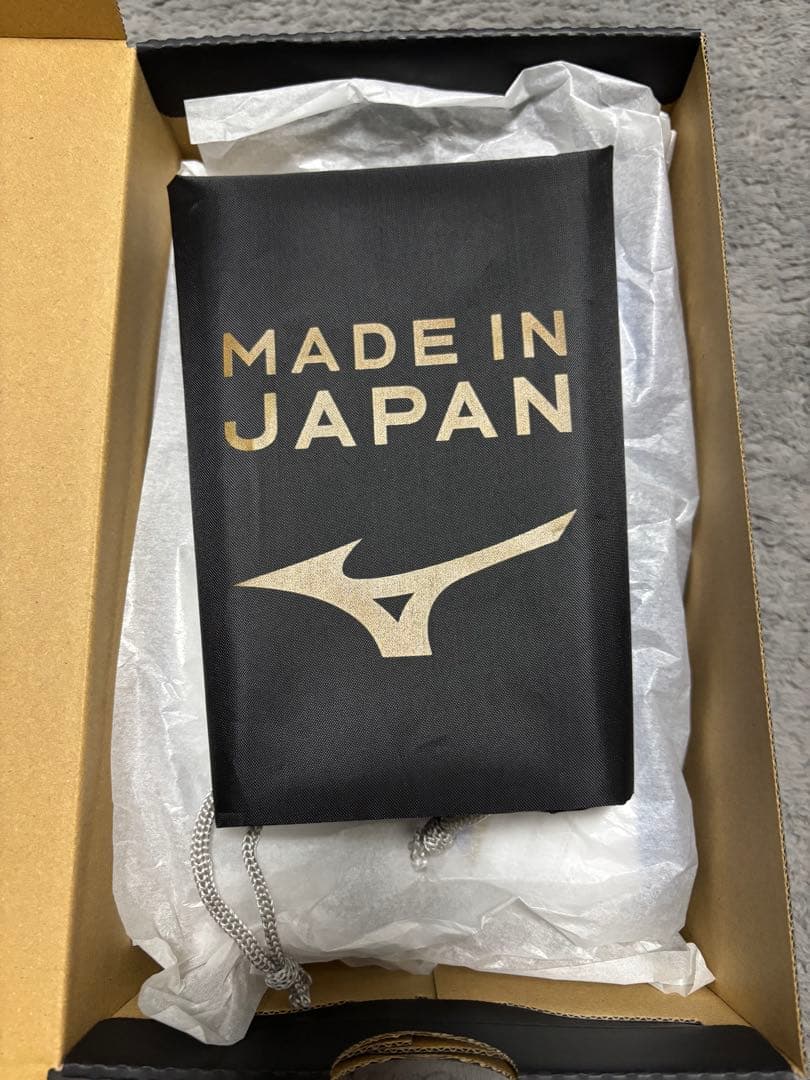 【限定色】モレリア2JAPAN ブライトゴールドパック　23.5センチ