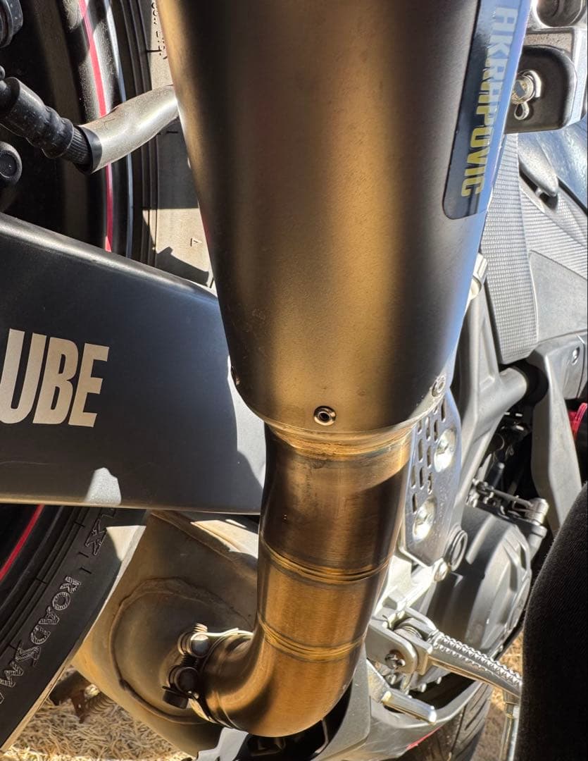 3日間限定！AKRAPOVIK スリップオンマフラー JMCA政府認証