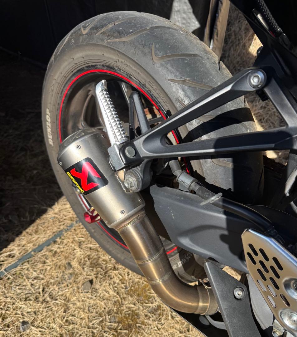 3日間限定！AKRAPOVIK スリップオンマフラー JMCA政府認証