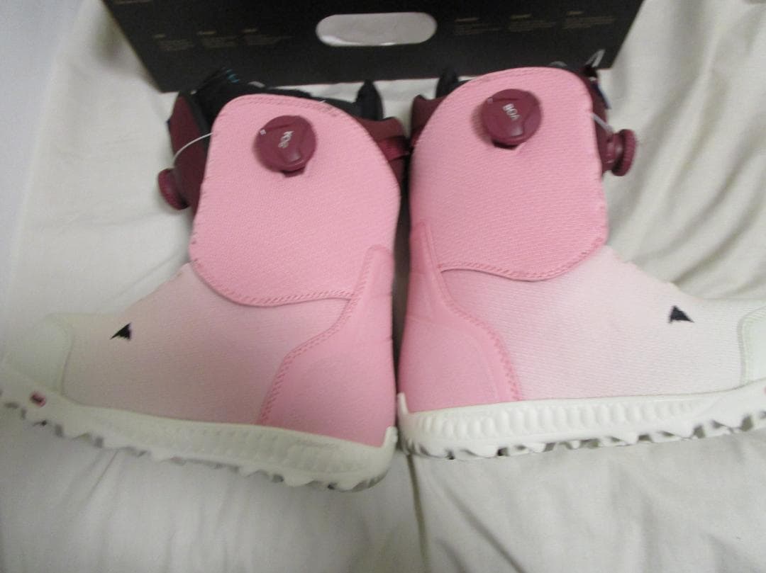 n*u様 バートン 2023-24　ウィメンズ リチュアル BOA® スノーボー