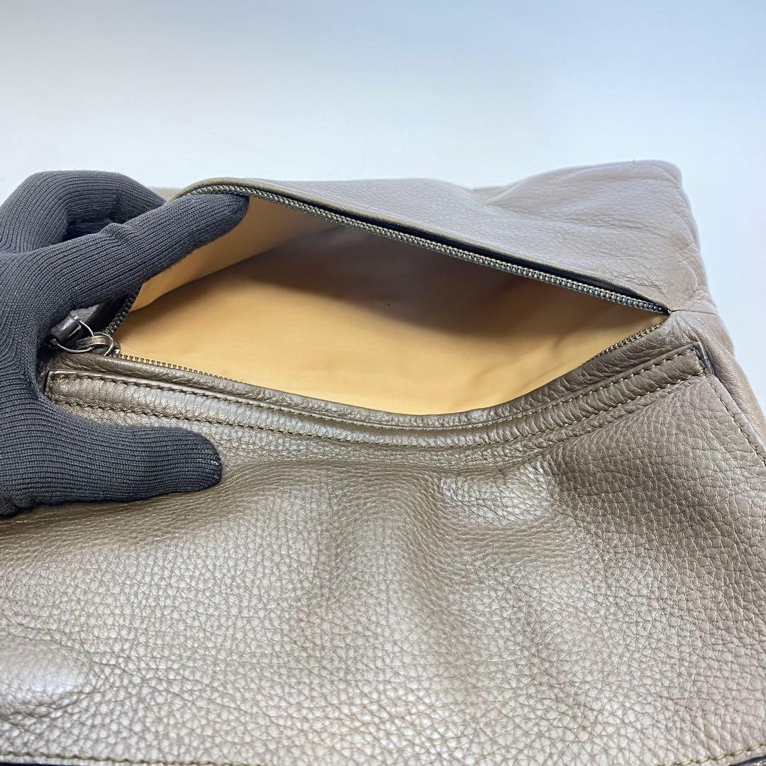 ボッテガヴェネタ レザーショルダーバッグ ブラウン ロゴ入り bottega