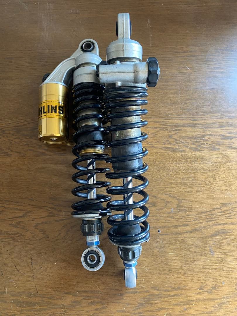 Öhlins サスペンション 2個セット