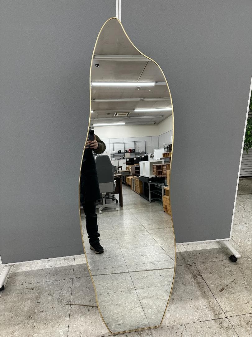 鏡　姿見　スタンドミラー　ウェーブミラー　ゴールド
