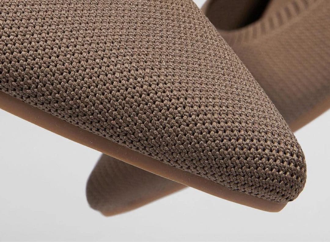 VIVAIAポインテッドトゥ フラットシューズ・サイズ41